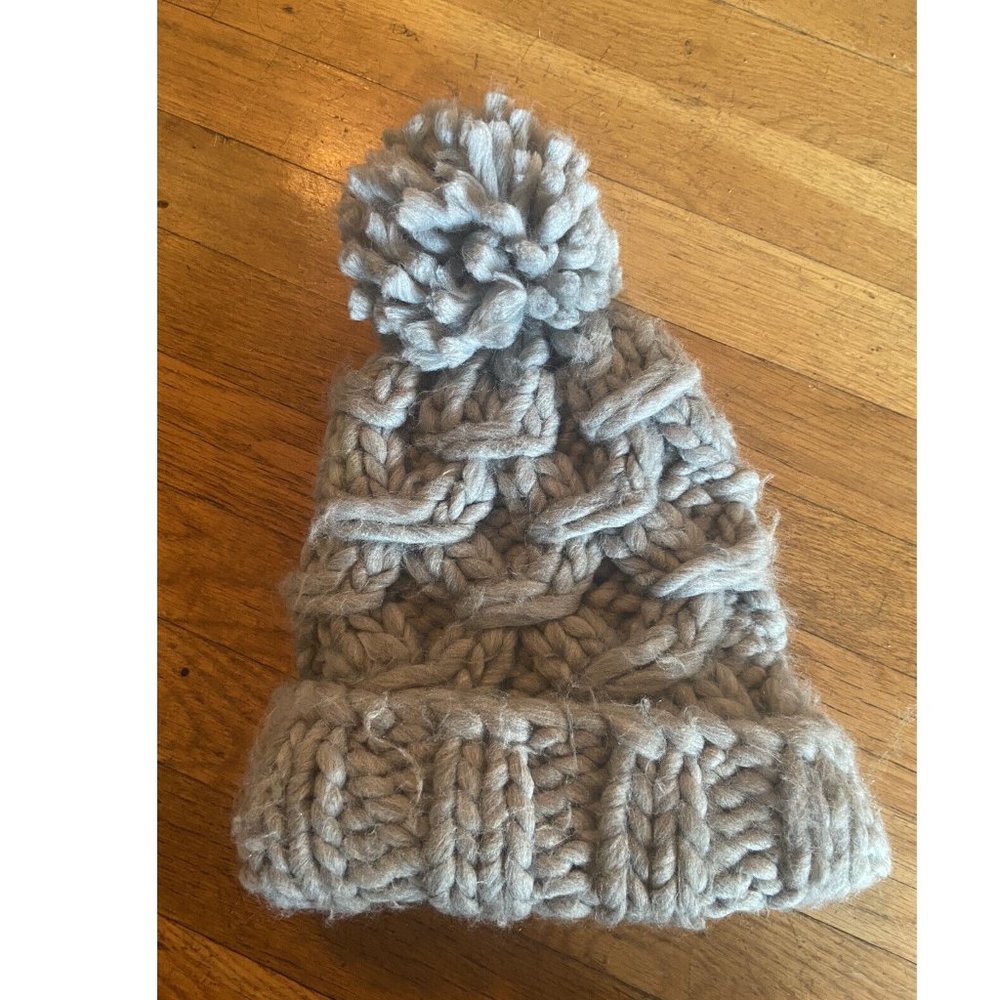 Women's Chunky Knit Pom Pom Beanie Hat Gray PomPom